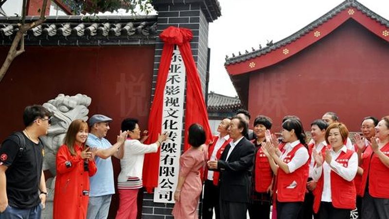 VI设计手册尺寸规格揭秘：标准背后的设计智慧